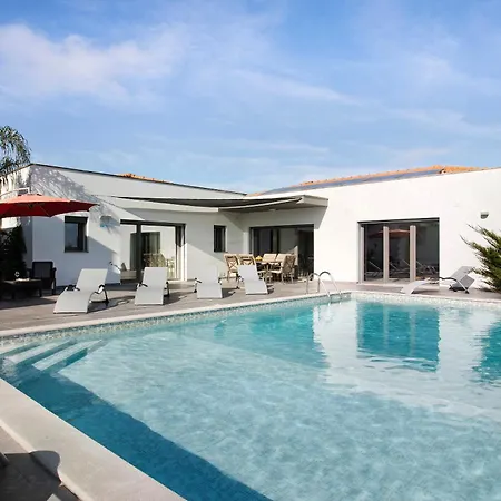 Villa Colina Salir de Matos